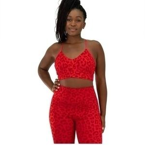 Balance Athletica Panther Lux Form Sports Bra size small NWOT color name fire